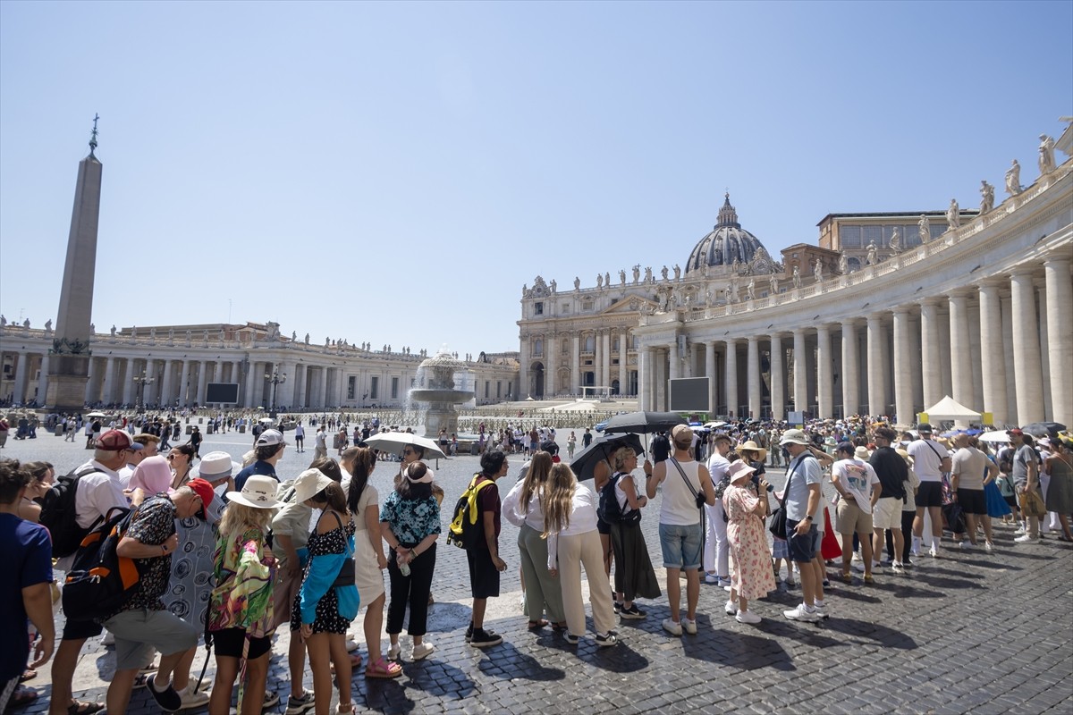 Domani in alcune città a causa del caldo estremo in tutta Italia "allarme rosso"...